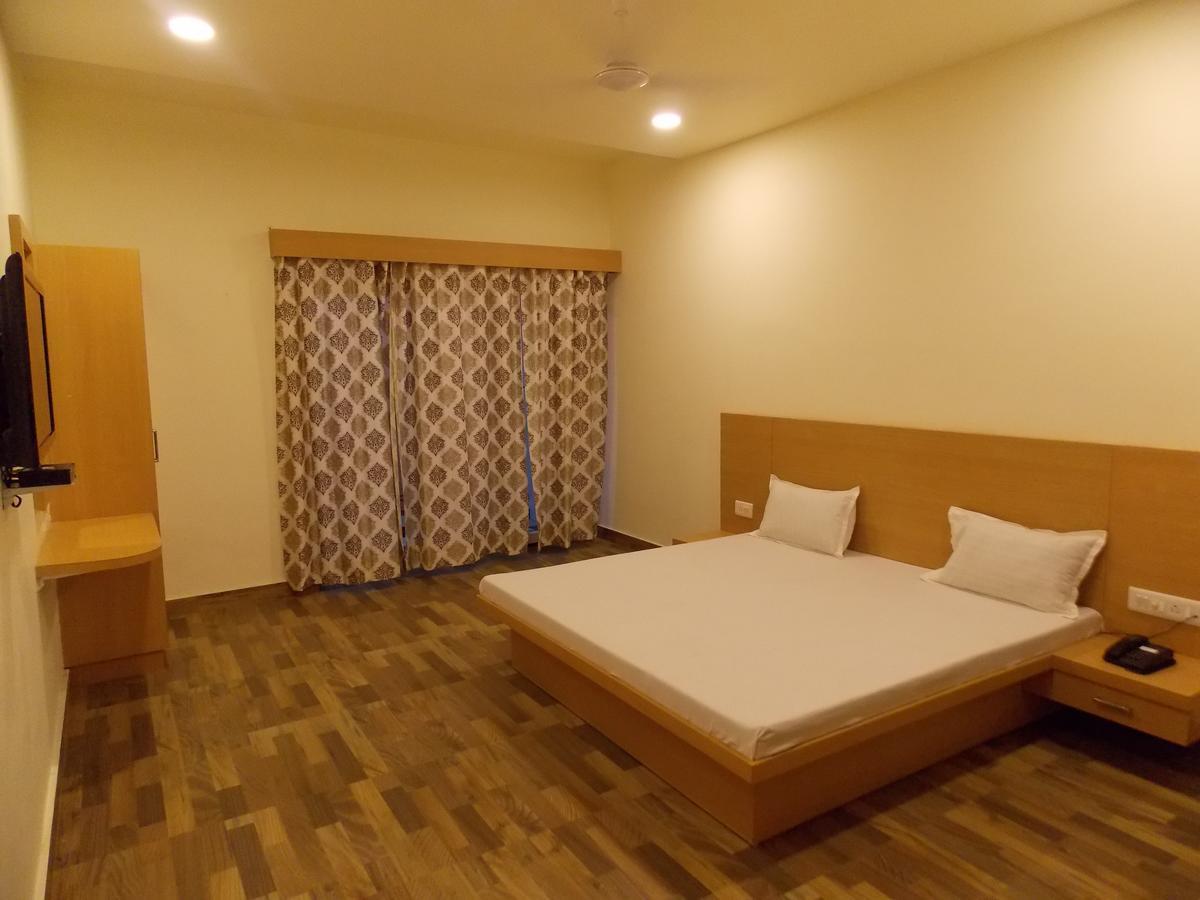 Nutan Hotel Balrāmpur Esterno foto