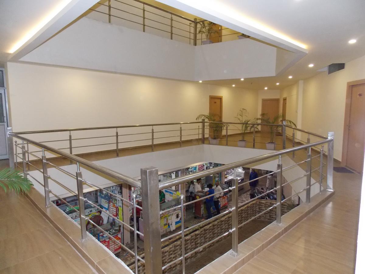 Nutan Hotel Balrāmpur Esterno foto