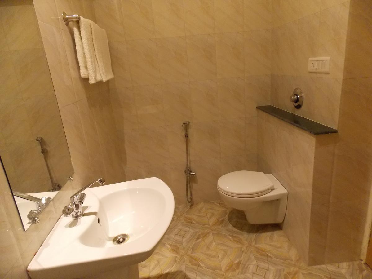 Nutan Hotel Balrāmpur Esterno foto